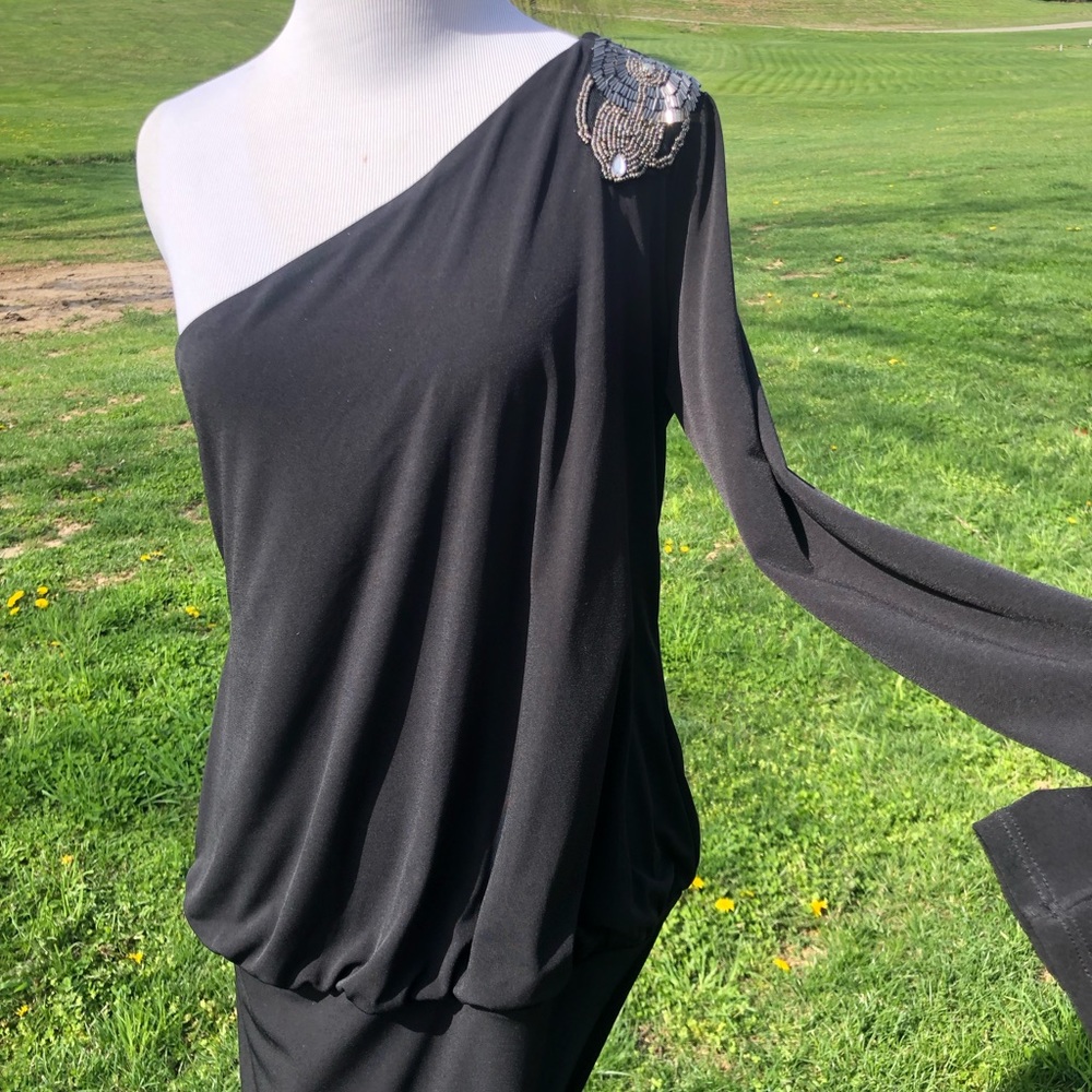 Black stretchy short dress